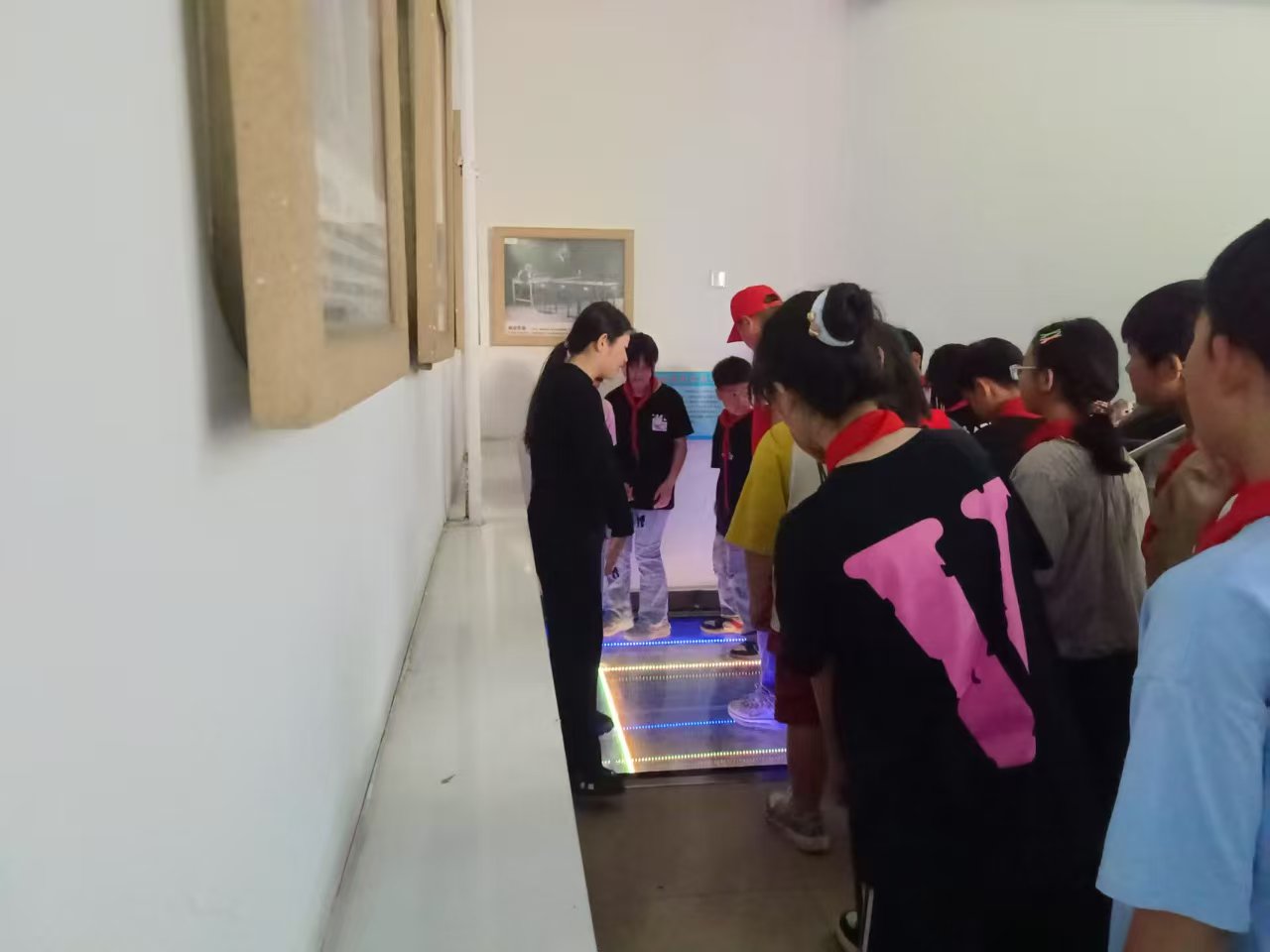 智美天下娱乐注册首次注册 300 师